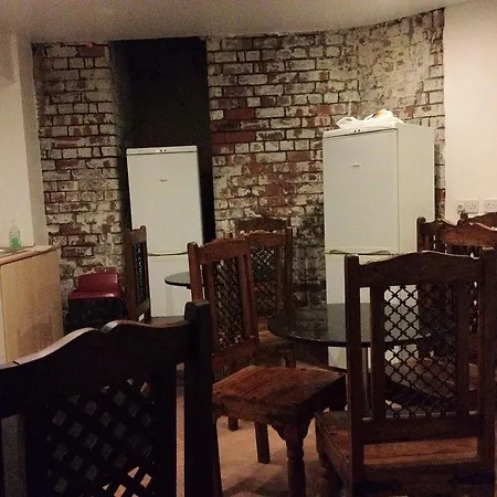 Ashton House *