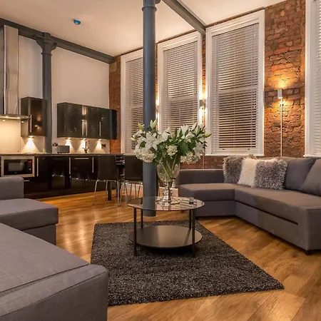 Eleska's Aparthotel