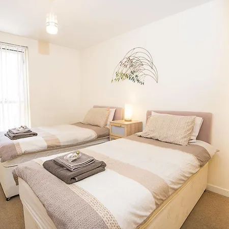 Apartment Park Hall