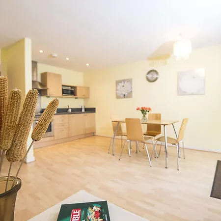 Apartment Park Hall *