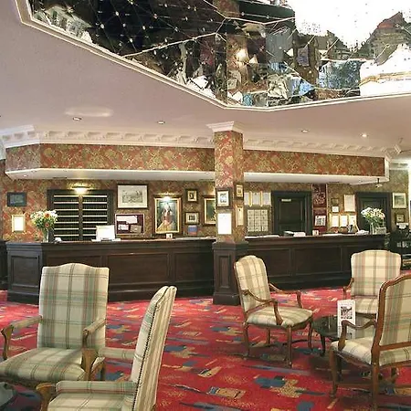 Sachas Otel