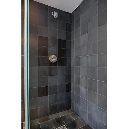 Stunning, Huge And Elegant Apt For 6 In Apartmán *