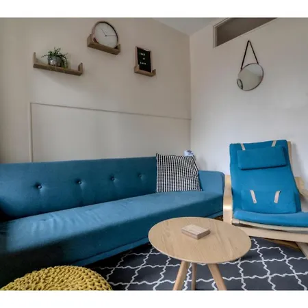 Stylish And Charming City Centre Apt For 6