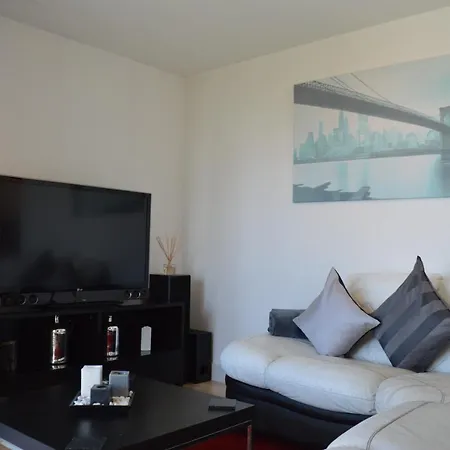 2 Bedroom With Balcony Overlooking River *