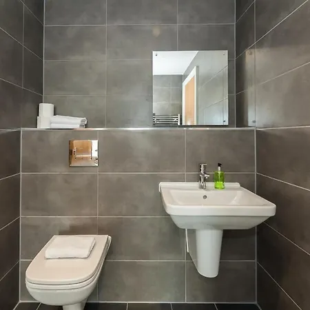 2 Bedroom With Stunning Views
