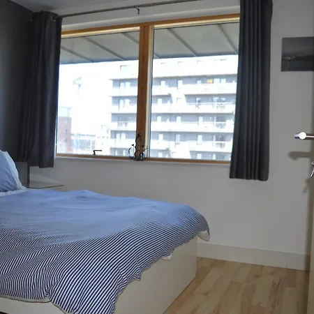 Апартаменты 2 Bedroom With Balcony Overlooking River *