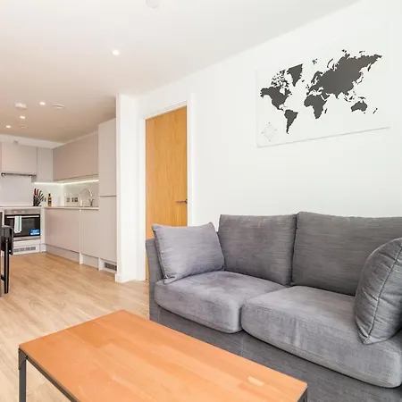 2 Bedroom With Stunning Views *
