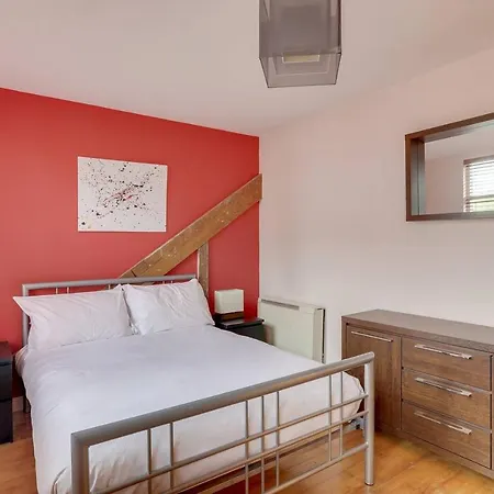 Spacious 2br Flat In The Great City Of Manchester! Apartmán