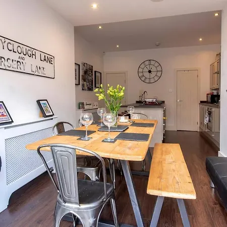 Cosy 2bd Terrace House In Chorlton * מנצ'סטר