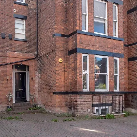 Beautiful 2bd Flat In West Didsbury