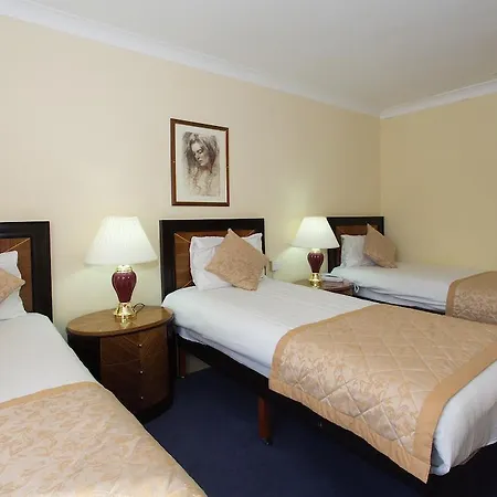 Britannia Country House & Spa Hotel 3*