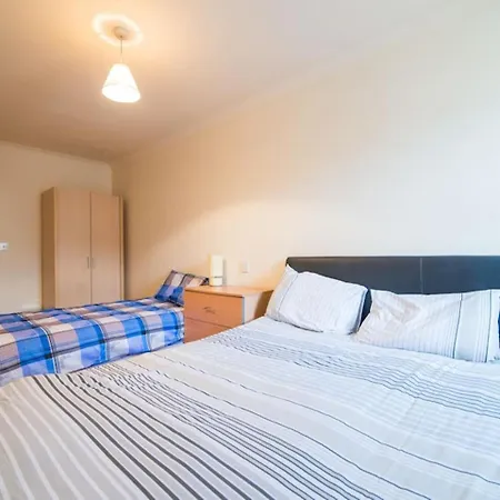 Long Reduced Rates 3p Apartment