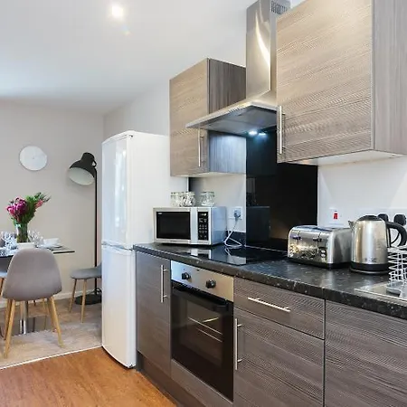 Apartment Approved Serviced Park Rise
