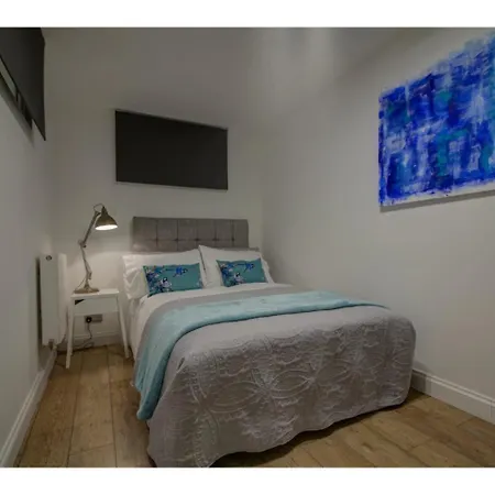 Large Stunning And Central Apt For 8 In Mcr Apartmán Manchester
