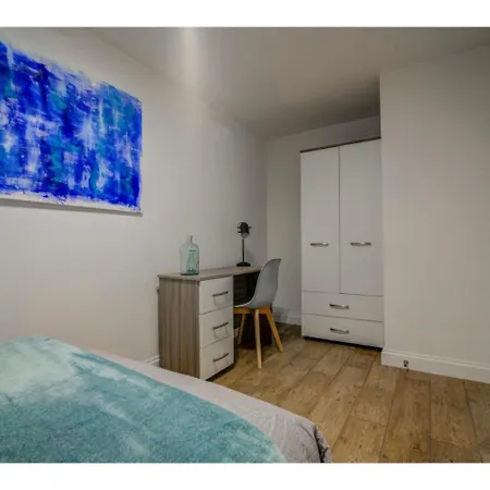 Large Stunning And Central Apt For 8 In Mcr Apartmán Manchester