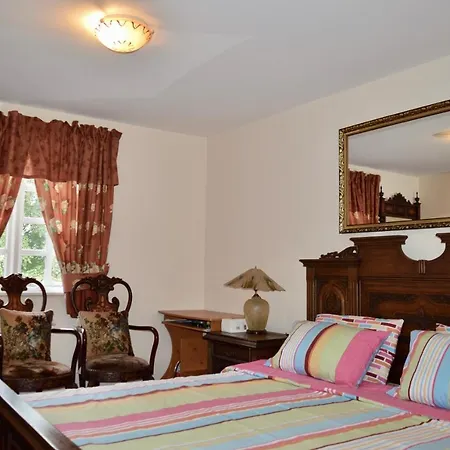 2 Bedroom Near City Centre Апартаменты *