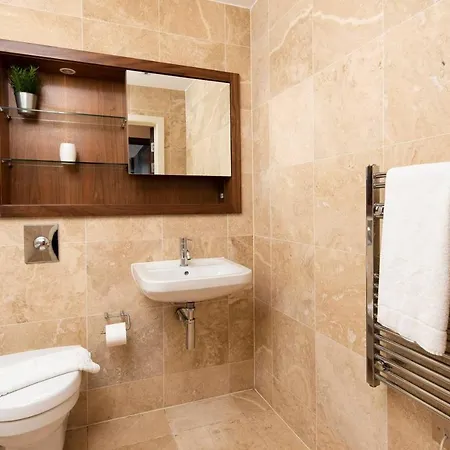 Διαμέρισμα Stunning 3bd Canal-side In City Centre