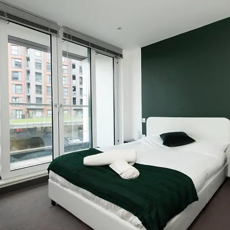 Stunning 3bd Canal-side In City Centre Апартаменты Манчестер