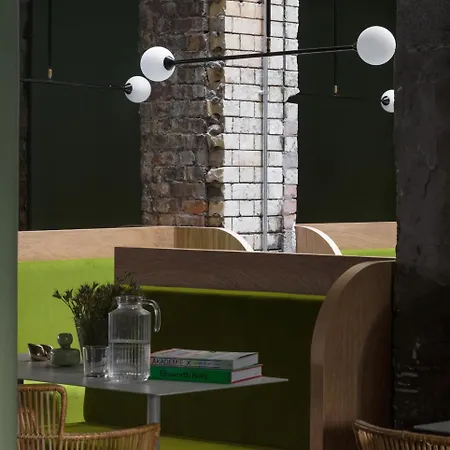 Whitworth Locke Hotel