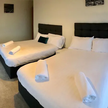 Adelphi Wharf Apartment *