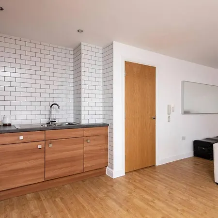 Stylish 2bd City Apt By Guestready Apartmán