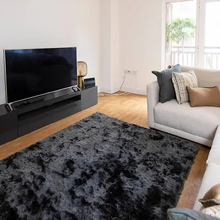 Stylish 2bd City Apt By Guestready Apartmán *