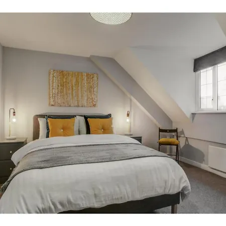Stunning For 4 In Wilmslow,