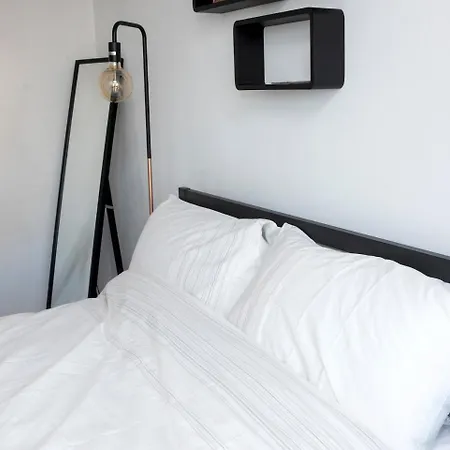 Skyline View Apt By Guestready *