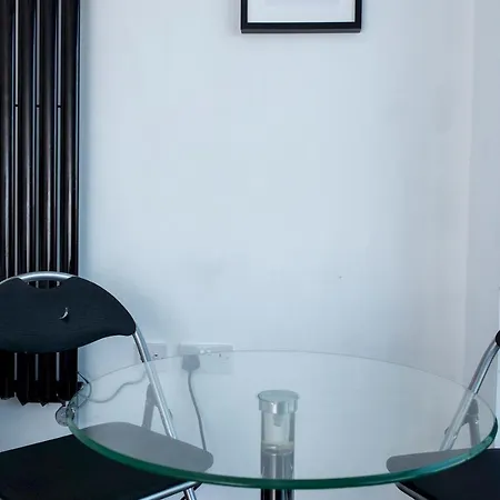Skyline View Apt By Guestready Manchester