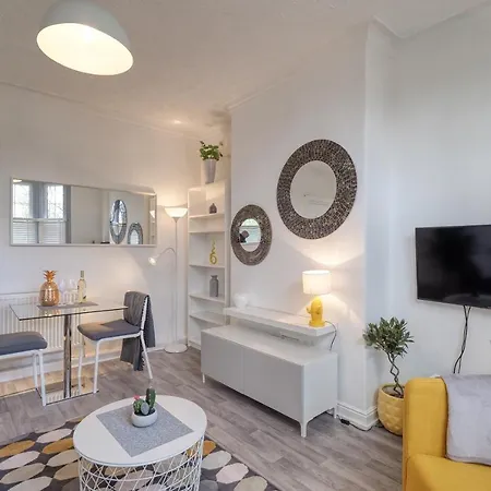 Willow House Luxury Serviced Lets * Manchester
