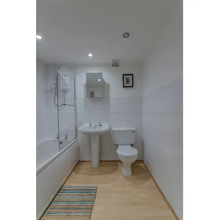 Апартаменты Fantastically Modern, Stylish 1 Bedroom Flat For 2 Манчестер