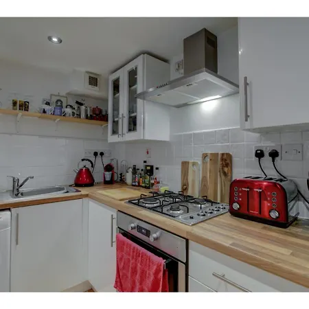 Fantastically Modern, Stylish 1 Bedroom Flat For 2 Apartment Manchester