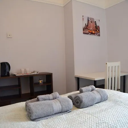 Hotel Gorton Mount 2*