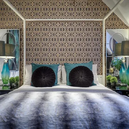 Mulberry House *