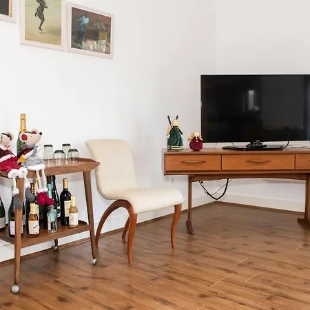 Artistic Flat In West Didsbury By Guestready Lejlighed