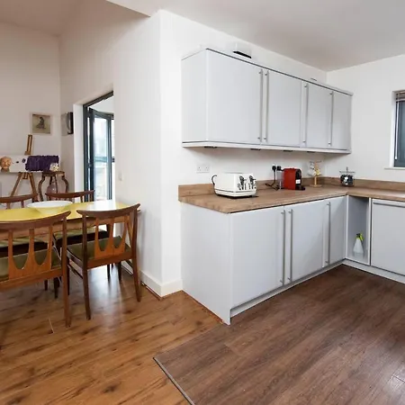 Artistic Flat In West Didsbury By Guestready Apartment Manchester
