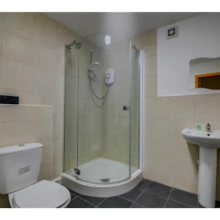 Super Spacious Apt For 4 Close To Salford Quays Apartment
