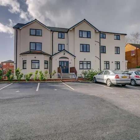 Apartment Super Spacious Apt For 4 Close To Salford Quays