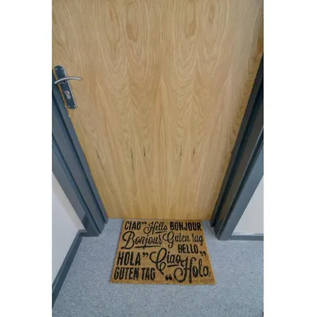 Stunning, Spacious And Quiet Apt For 2 In Mcr