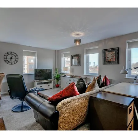 Апартаменты Stunning, Spacious And Quiet Apt For 2 In Mcr
