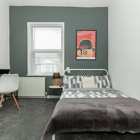 別荘 Park House - Large 3 Bedroom Victorian House, 10 Mins From