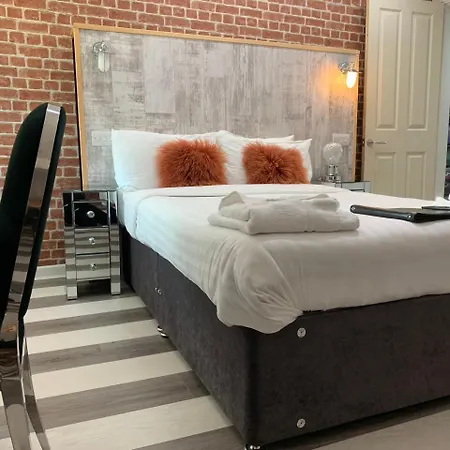 Ivy Mount Boutique Hotell 3*