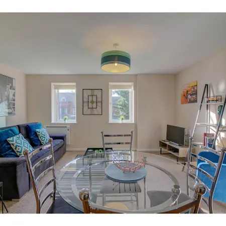 Marvellous, Elegant Apt For 5 Near Salford Quays * Manchester