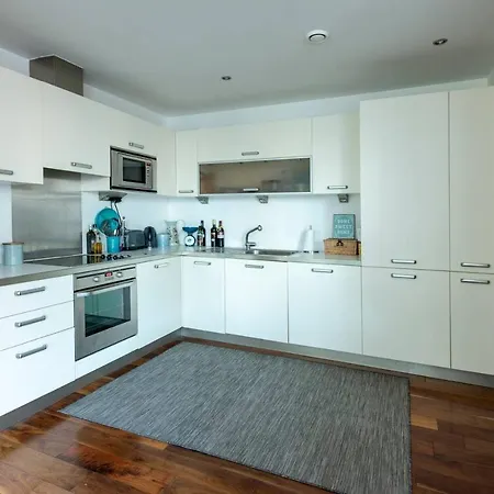 Apartmán 5★ Premium 2bd Luxury City Centre Apt ++ Parking ! *
