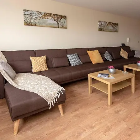 City Centre Duplex With Parking By Guestready Manchester