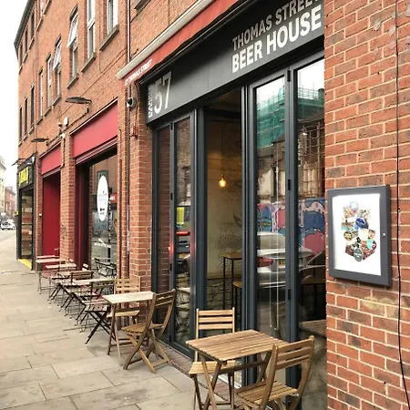 Northern Quarter Penthouse For 8 Guests By Guestready * Manchester