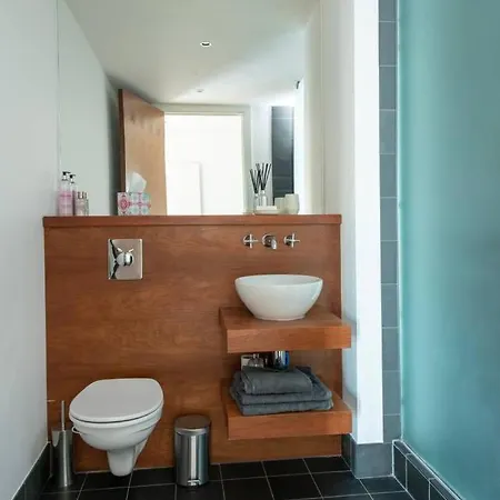 5★ Premium 2bd Luxury City Centre Apt ++ Parking ! Манчестер