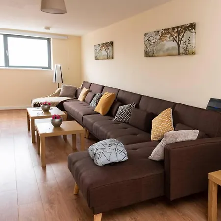 City Centre Duplex With Parking By Guestready Apartment