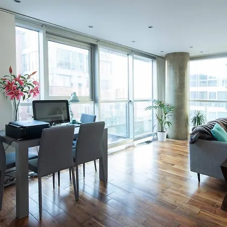 5★ Premium 2bd Luxury City Centre Apt ++ Parking ! Manchester