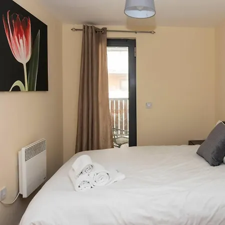 Apartment City Centre Duplex With Parking By Guestready *
